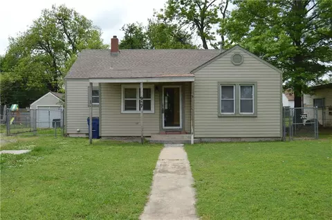 917 W Wade St, El Reno, OK 73036