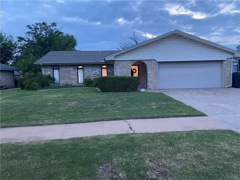 8401 S Hillcrest Ter, Oklahoma City, OK 73159