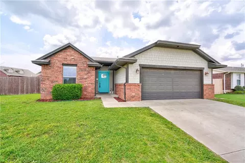 650 SW 11th St, Moore, OK 73160