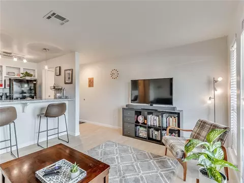 931 NW 7th St #101, Oklahoma City, OK 73106