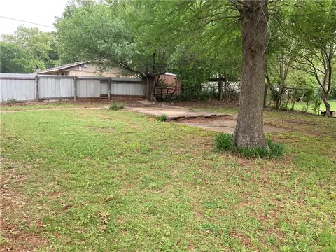 405 E Maple St, Noble, OK 73068 photo 17