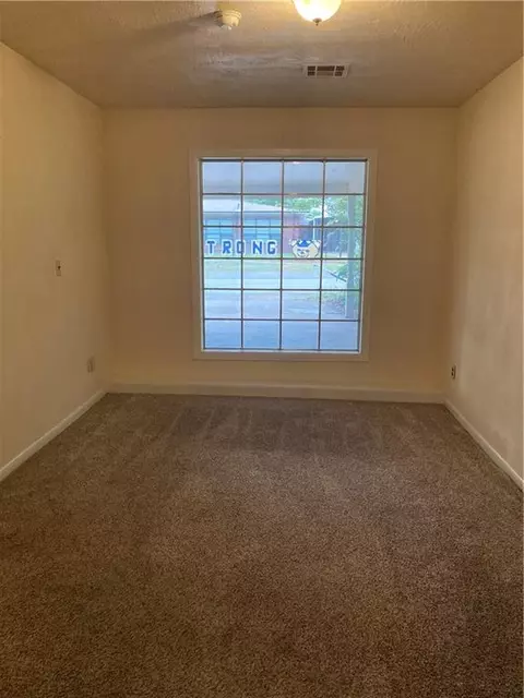 405 E Maple St, Noble, OK 73068 photo 14