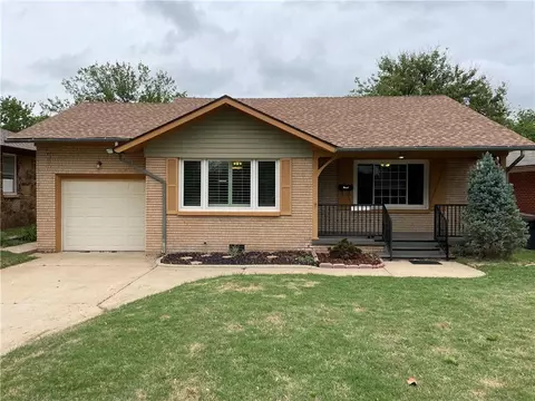 2213 Churchill Pl, The Village, OK 73120