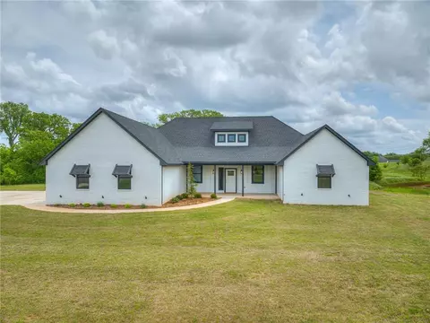 15900 Cordova Ct, Norman, OK 73026