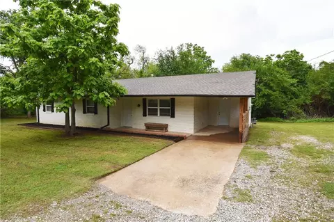 2578 N Triple X Rd, Choctaw, OK 73020
