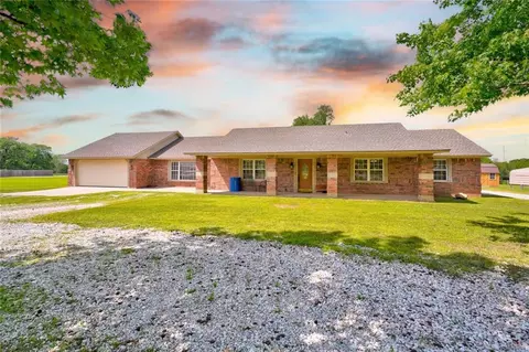 35377 Ew Ew 1210 Rd, Seminole, OK 74868