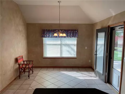 2648 SE 7th St, Moore, OK 73160 photo 7