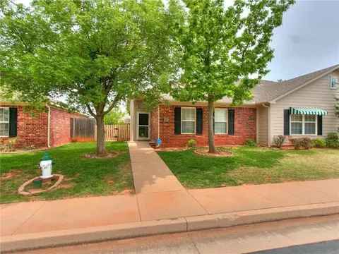 2455 Manchester Dr #56, Oklahoma City, OK 73120