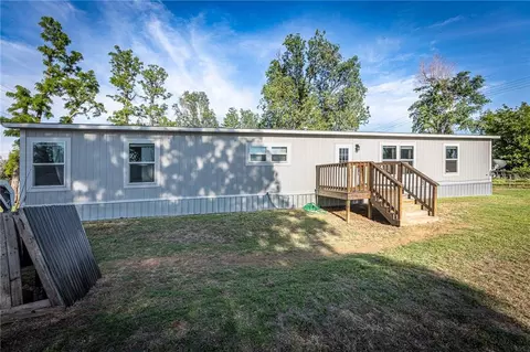 411 Washita St, Mountain View, OK 73062