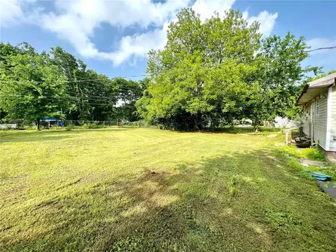 918 W 13th St, Ada, OK 74820 photo 4