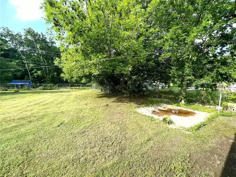 918 W 13th St, Ada, OK 74820 photo 3
