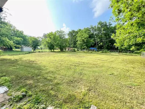 918 W 13th St, Ada, OK 74820 photo 2