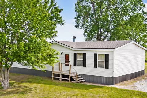 37104 Clear Pond Rd, Shawnee, OK 74801