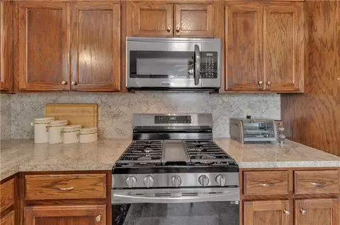 140 E Juniper Ln, Mustang, OK 73064 photo 9