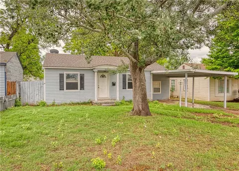 222 E Country Club Blvd, Elk City, OK 73644