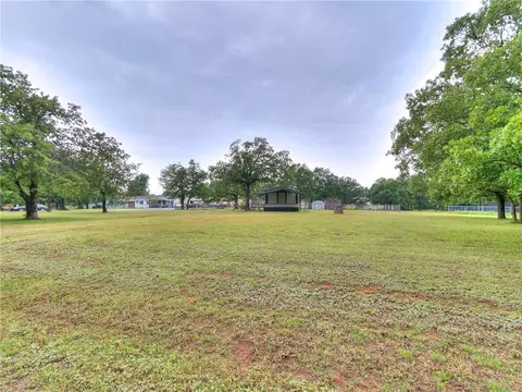 100 Summer Oaks Dr, Mcloud, OK 74851 photo 4