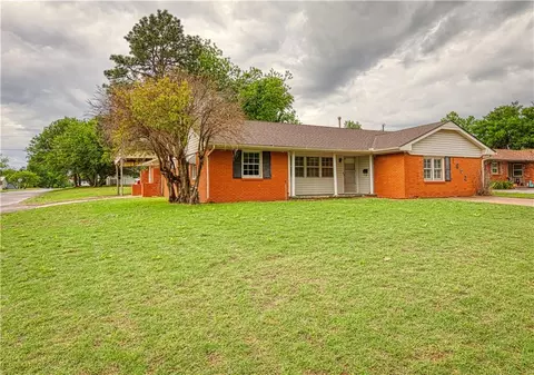 1602 W C Ave, Elk City, OK 73644