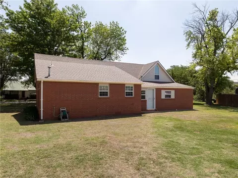 218 N 5th St, Thomas, OK 73669 photo 30