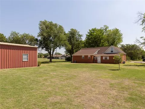 218 N 5th St, Thomas, OK 73669 photo 29