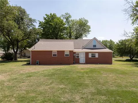 218 N 5th St, Thomas, OK 73669 photo 31