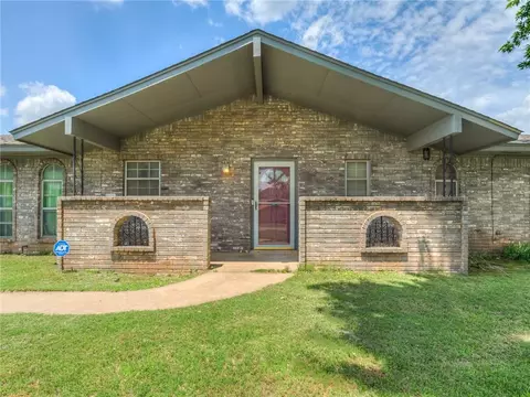 1737 E Cottonwood Ter, Mustang, OK 73064