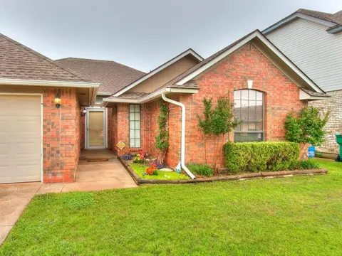 12116 Moon Beam Dr, Oklahoma City, OK 73162