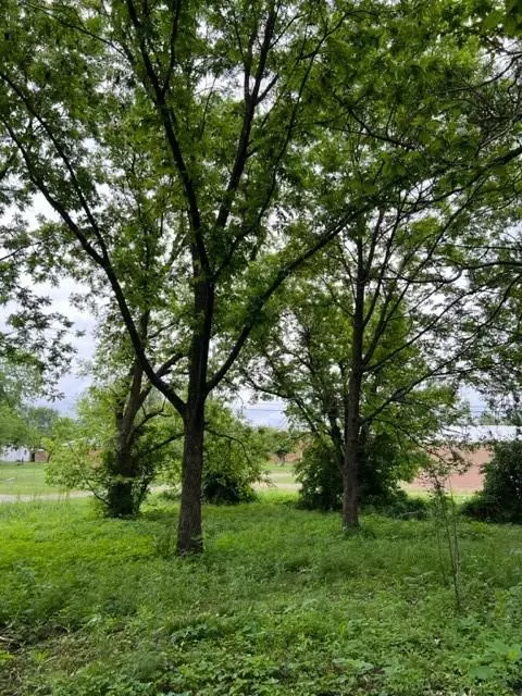 412 N 8th St, Okemah, OK 74859