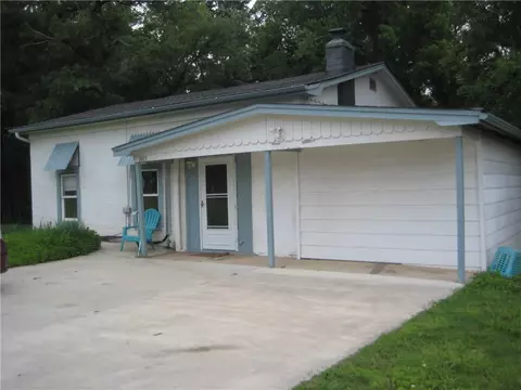 1013 N Post Rd, Midwest City, OK 73130