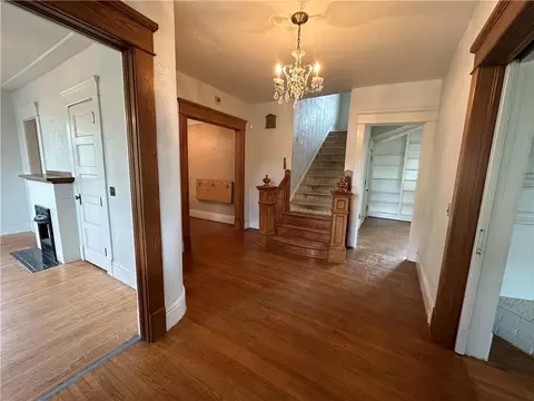 229 E Main St, Edmond, OK 73034 photo 14