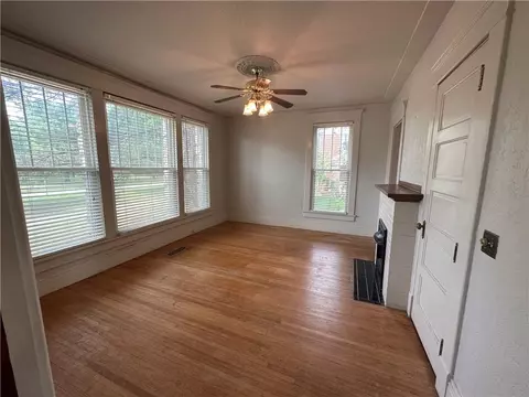229 E Main St, Edmond, OK 73034 photo 15