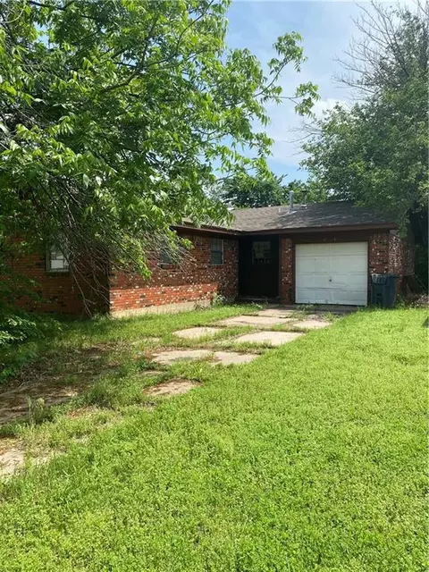 216 NW 90th St, Oklahoma City, OK 73114