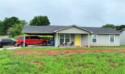 1309 S Iowa Ave, Chandler, OK 74834