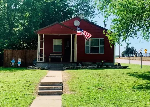 917 Harding St, Seminole, OK 74868