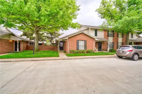 9009 N May Ave #105, Oklahoma City, OK 73120