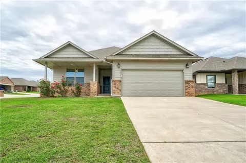 2432 Alta Vista Ln, Edmond, OK 73034