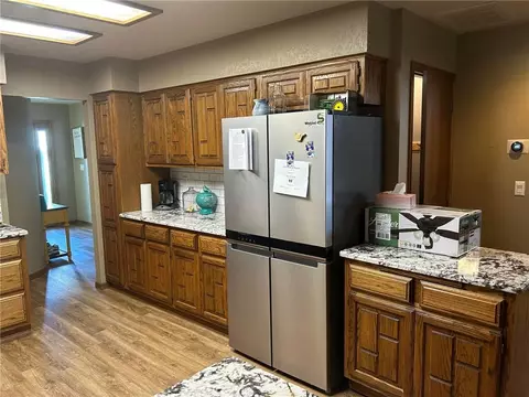 206 N Memorial St, Hooker, OK 73945 photo 12