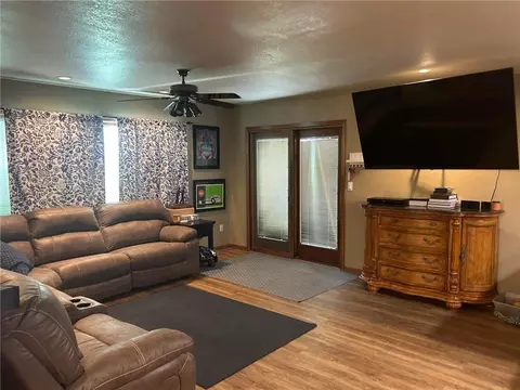 206 N Memorial St, Hooker, OK 73945 photo 10