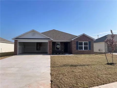 629 W Lola Dr, Mustang, OK 73064