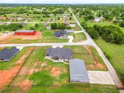 796 County Street 2964, Tuttle, OK 73089 photo 2