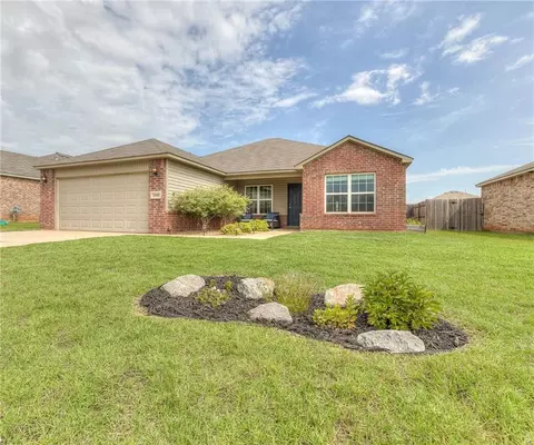 2009 W Autumn Way, Mustang, OK 73064