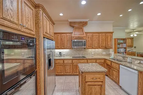3124 Saint Clair Cmn, Norman, OK 73072 photo 19
