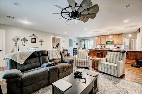 119 E 89th St, Perkins, OK 74059 photo 6