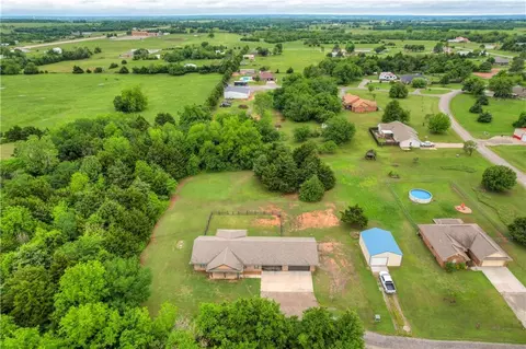 119 E 89th St, Perkins, OK 74059 photo 2