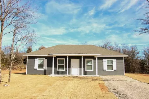 332342 E Caprock Dr, Wellston, OK 74881