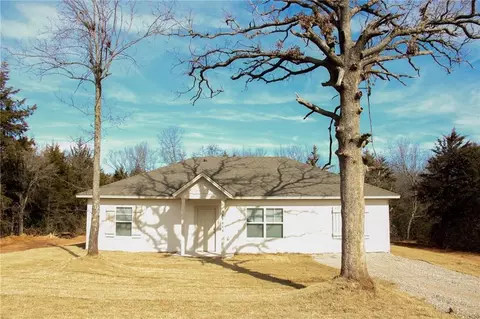 332418 E Caprock Dr, Wellston, OK 74881