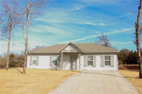 332312 E Caprock Dr, Wellston, OK 74881