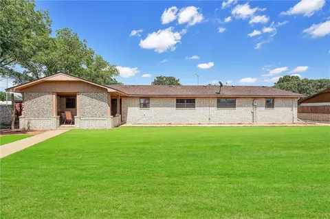 619 N Sheb Wooley Ave, Erick, OK 73645 photo 23