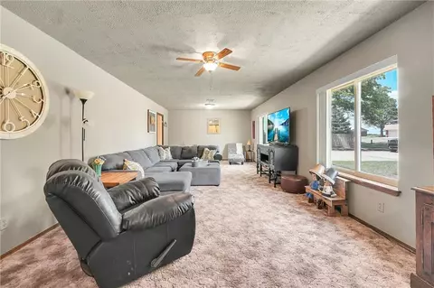619 N Sheb Wooley Ave, Erick, OK 73645 photo 6