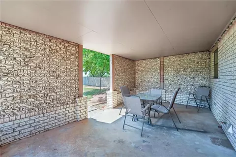 619 N Sheb Wooley Ave, Erick, OK 73645 photo 21