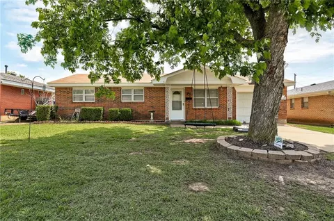 4708 Leslie Dr, Del City, OK 73115
